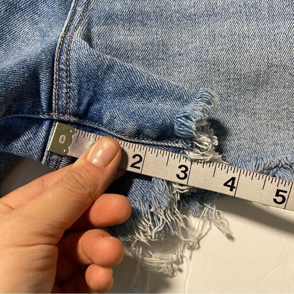 American Eagle 90s Boyfriend Highest Rise Jean Shorts fringe lyocell modal 2 - Picture 5 of 9